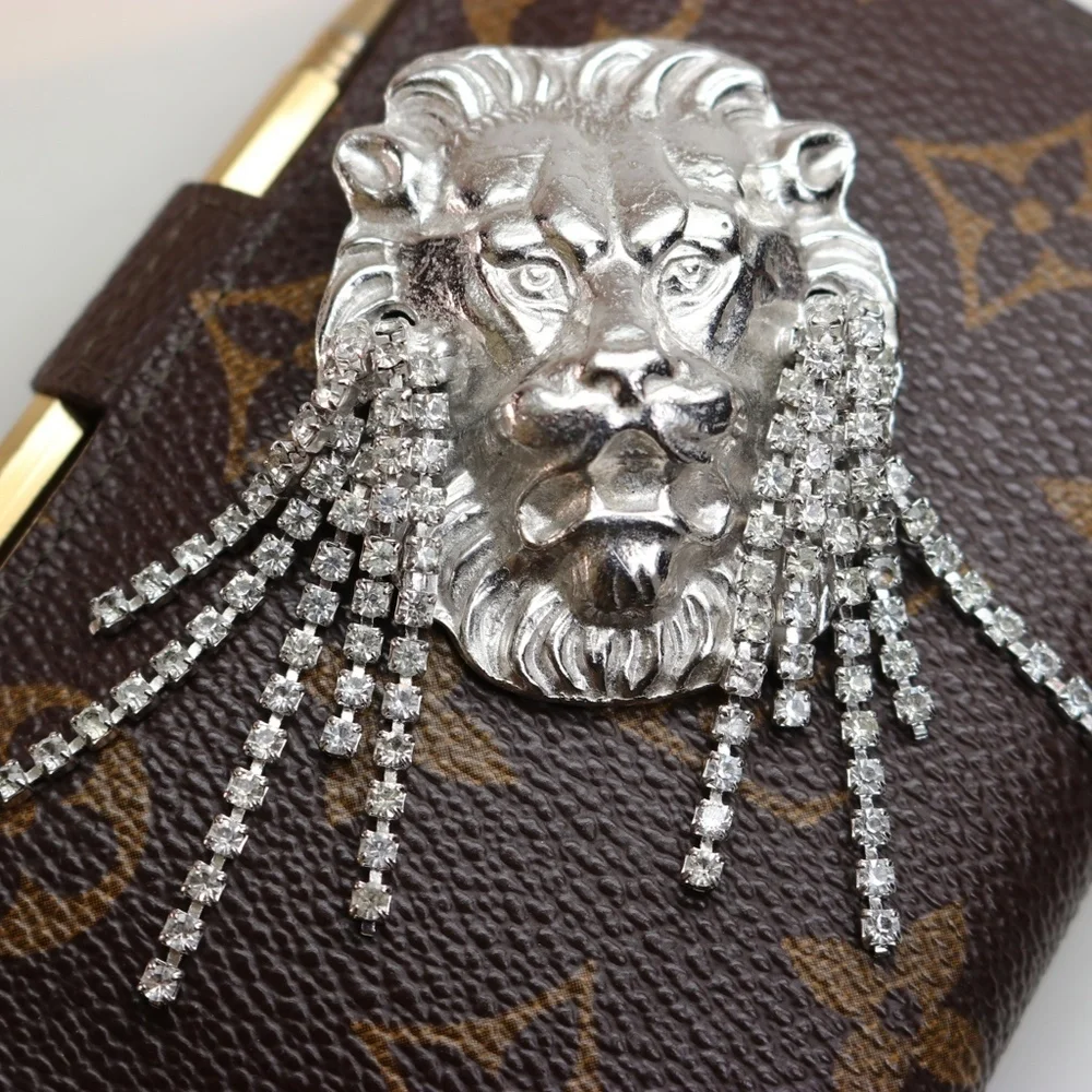 Stunning VINTAGE LIONS HEAD Brooch by 'Jeanne'